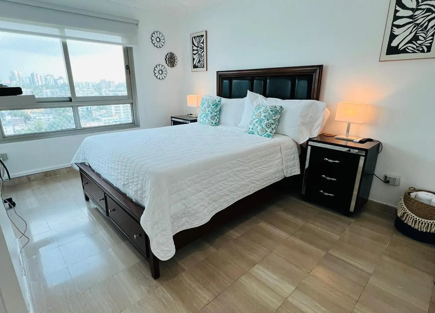 Spectacular Condominium Between The City And The Sea Santo Domingo 0*,